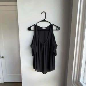 LUSH Black Cold Shoulder Shirt Size: M